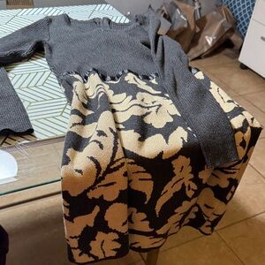 Burberry Black and Tan Knit Dress with Zipper